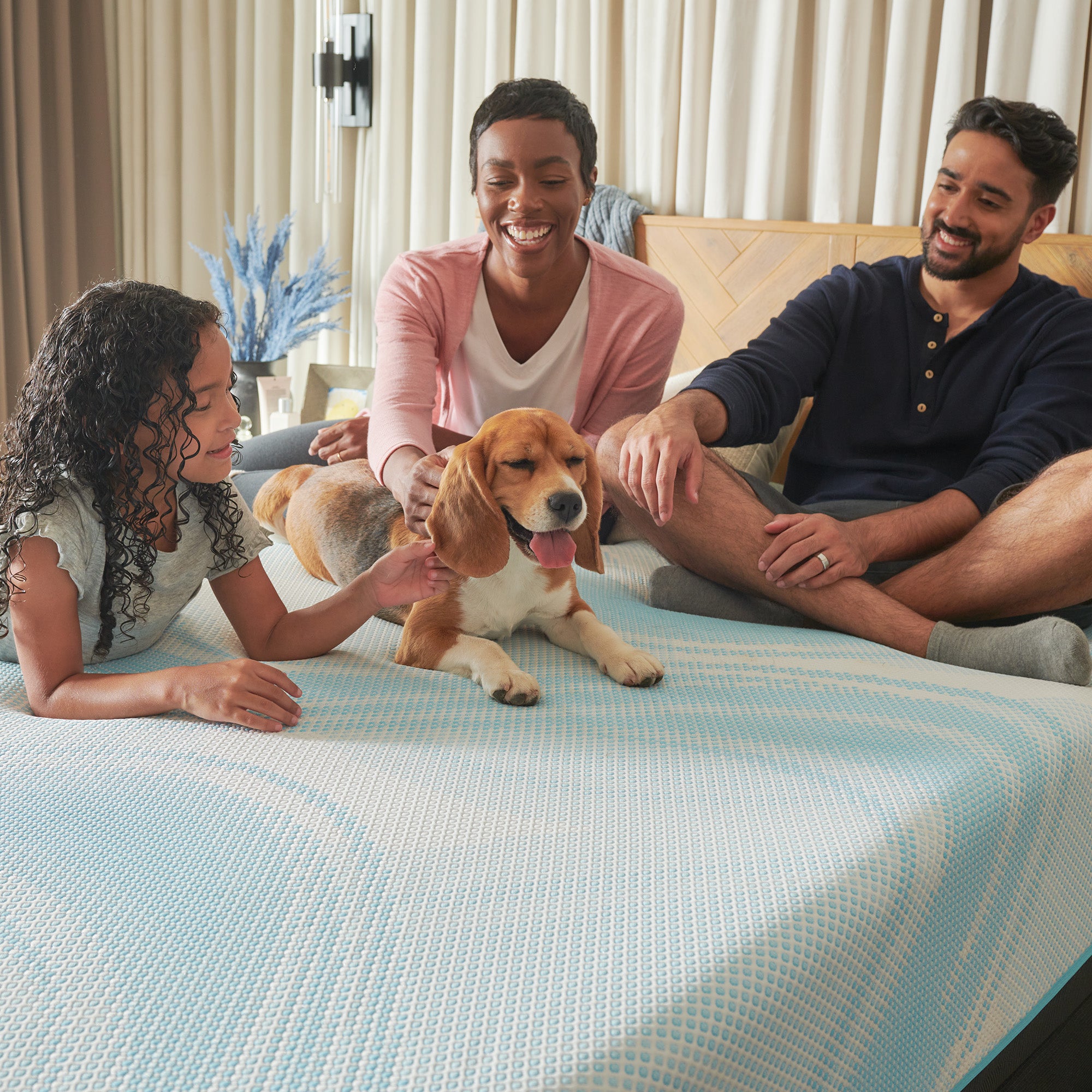 Tempur-Pedic® LuxeBreeze® - Medium Hybrid